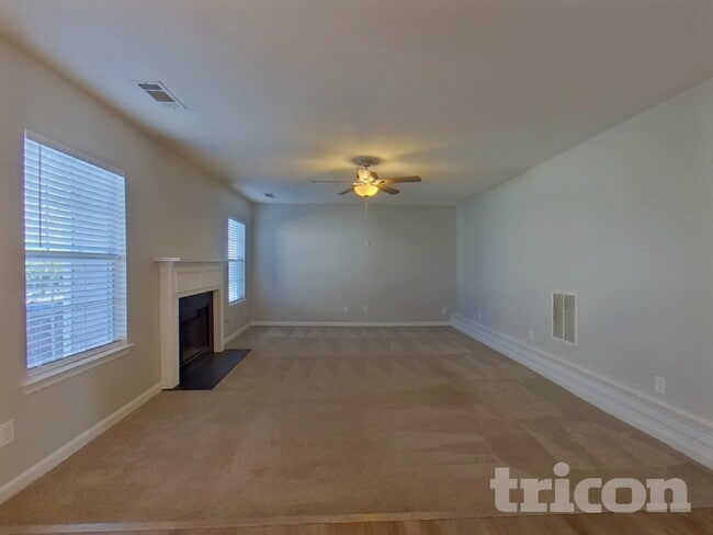 Building Photo - 6936 Foxmoor Way