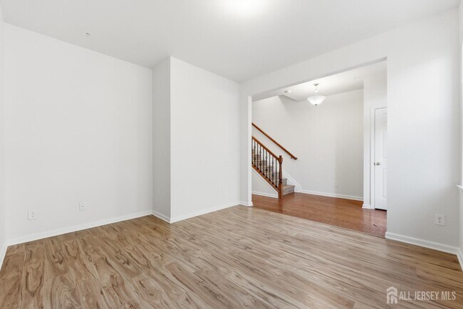 Foto del edificio - 6 Bond St