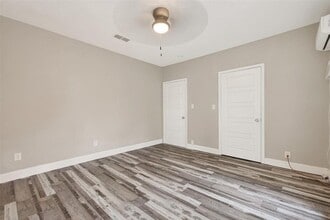 Building Photo - 1511 Scharpe St