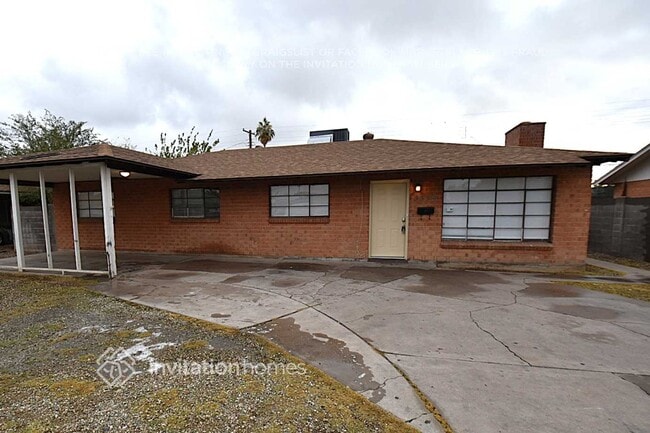 Building Photo - 3335 W McLellan Blvd