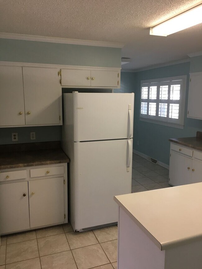 Foto del edificio - 3/2 House in Maplewood $1,795