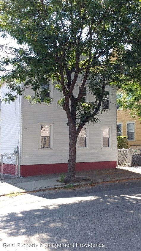 Primary Photo - 215 Power St