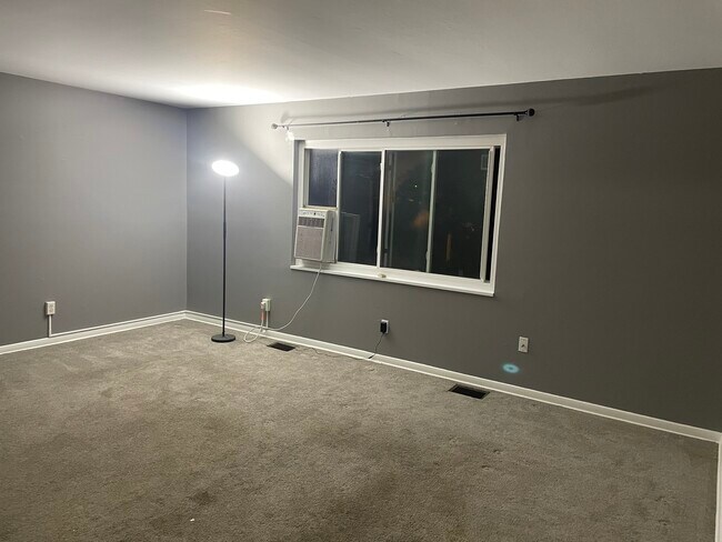 Living room - 5832 Marnell Ave