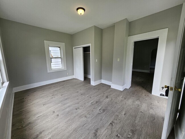 Foto del edificio - 2411 Cedar St