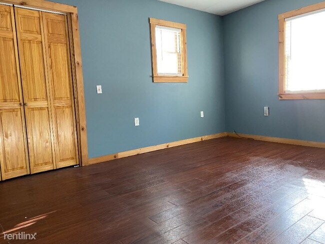 Building Photo - 3 br, 1 bath House - 1189 Quarry Hill Road