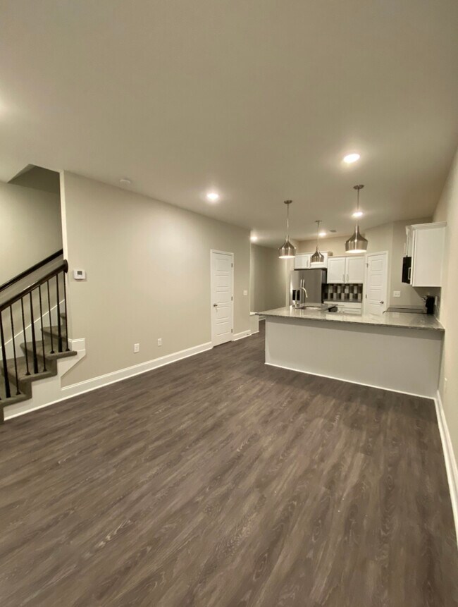 Foto del edificio - 1040 Glenkirk Dr