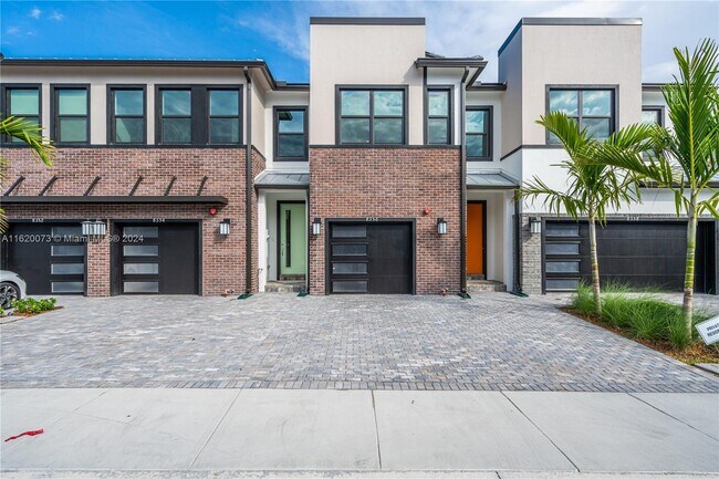 Foto del edificio - 8356 NW 7th Pl