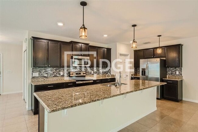 Building Photo - 185 Hamlet Lp