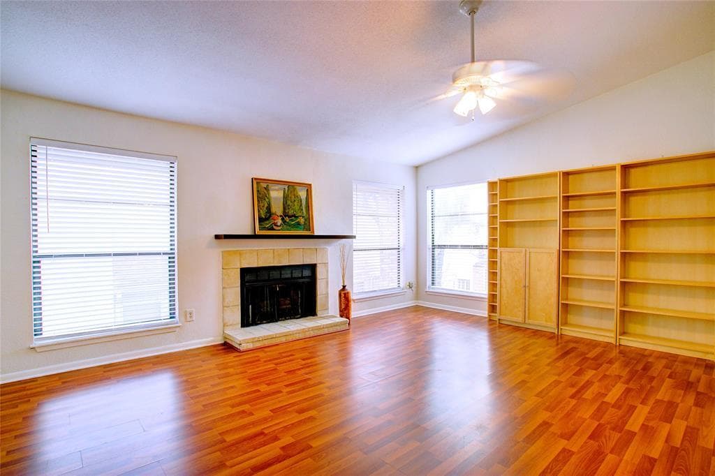Primary Photo - 8100 Cambridge St