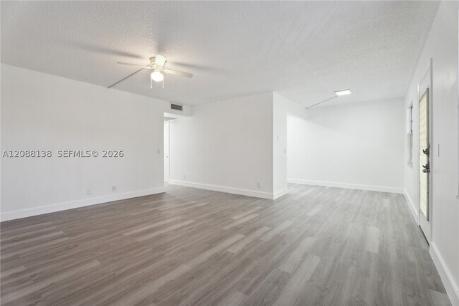 Foto del edificio - 1301 SW 134th Way