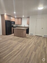 Building Photo - 415 Cheyenne Dr