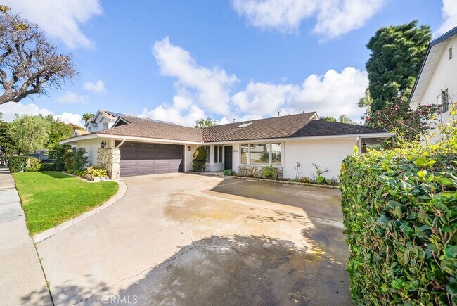 Foto del edificio - 2646 Basswood St