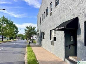 Building Photo - 272 St John St