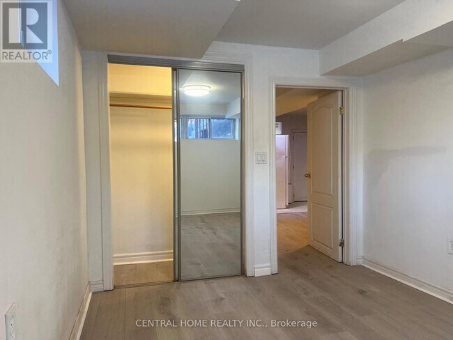 Building Photo - 20 Goulding Ave