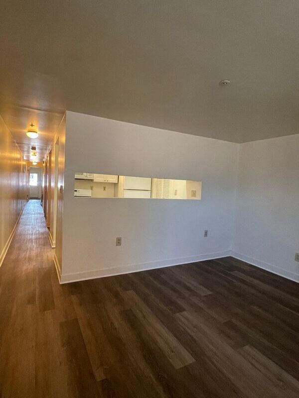 Foto del edificio - 221 E Preston St