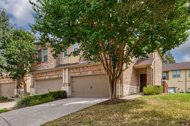 Foto del edificio - 6608 Rutherford Rd