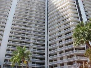 Building Photo - 20281 E Country Club Dr