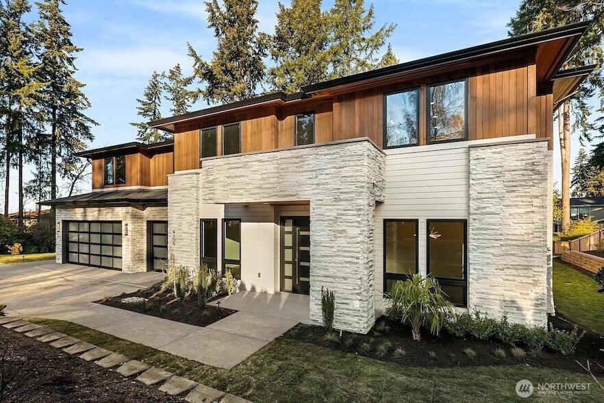 Foto principal - 9206 NE 24th St