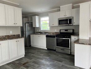 Building Photo - 5165 Tokay Dr