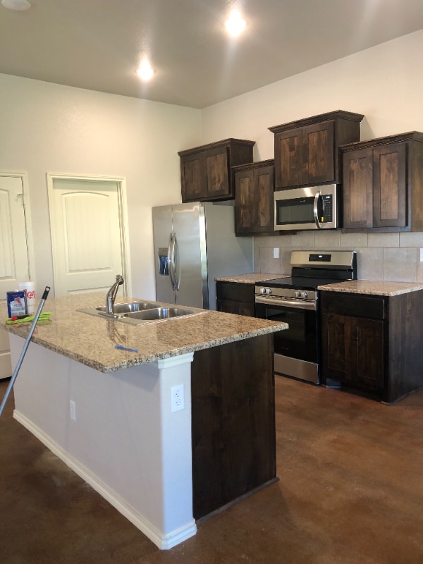 Building Photo - 201 Fawn Ridge Dr