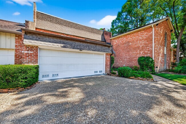 Building Photo - 15068 Kimberley Ct