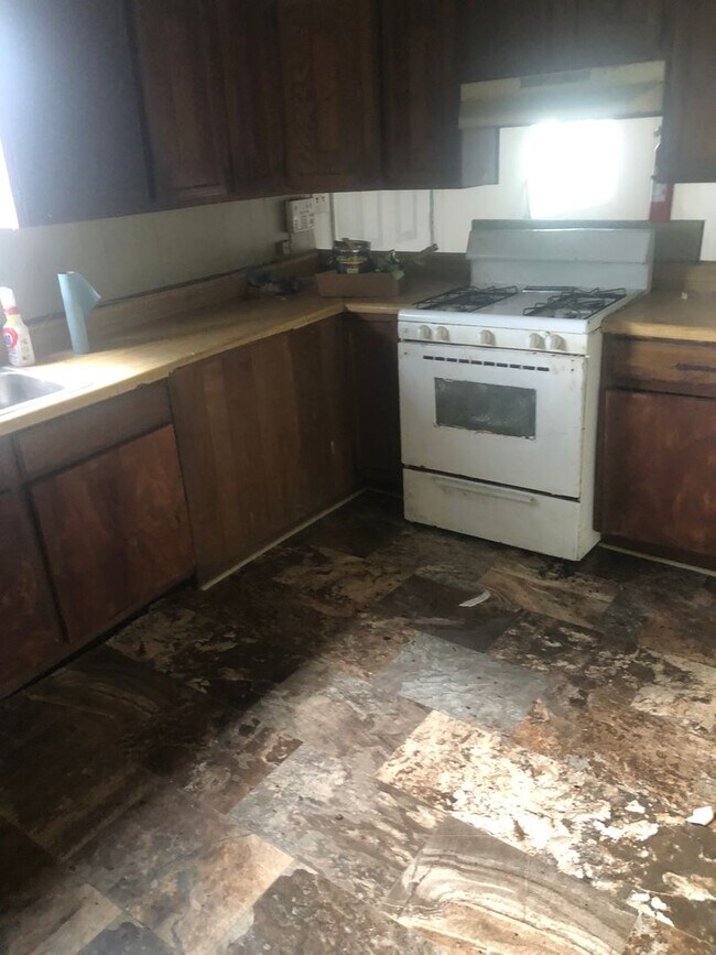 Building Photo - Spacious 3 bedroom home in Lafayette!