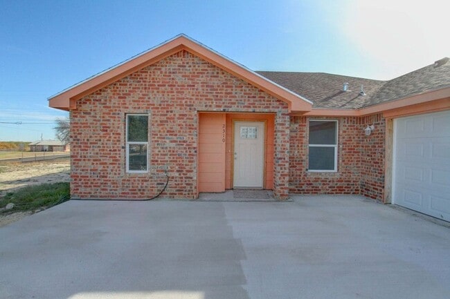Building Photo - COMING SOON - 4 Bedroom Home + 2 Car Garage and Privacy Fenced Backyard!