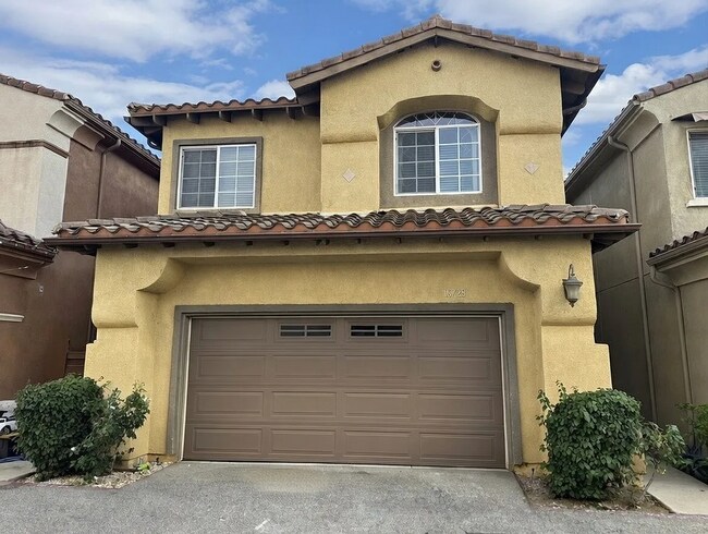 Foto del edificio - 16728 Tim Ln