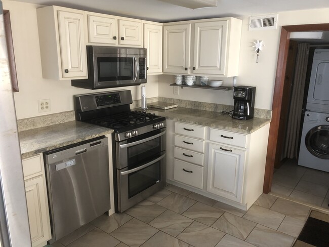 Kitchen - 840 Delancey Place