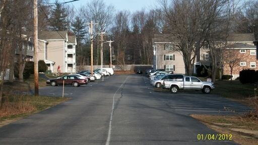 Building Photo - 7 Greenleaf Dr