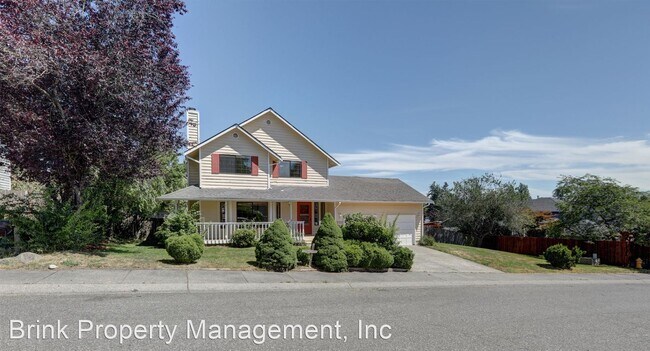 Building Photo - 3 br, 2.5 bath House - 3311 203rd St SW