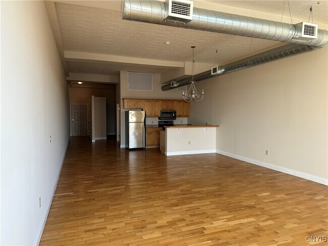 Foto del edificio - 466 N Salina St