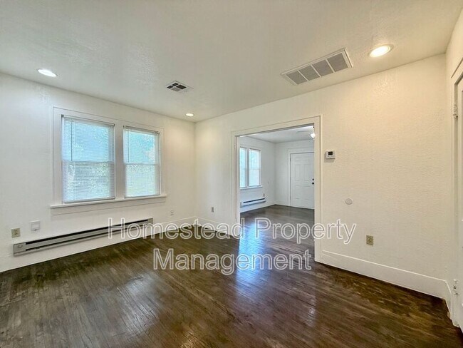 Foto del edificio - 509 W Hill St