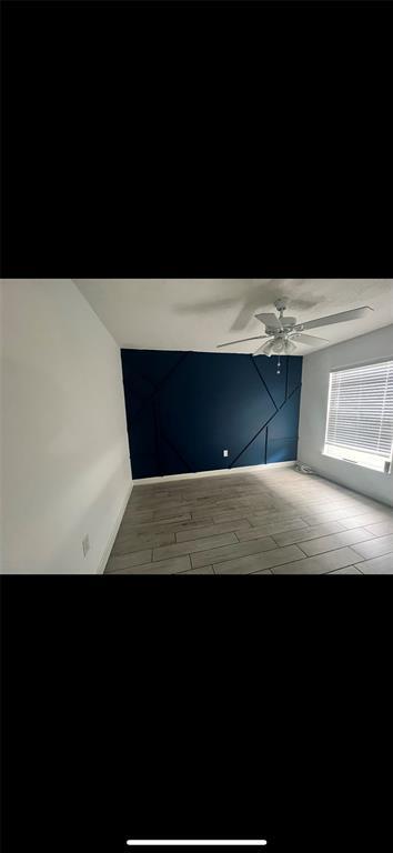 Foto del edificio - 555 Beasley Ct