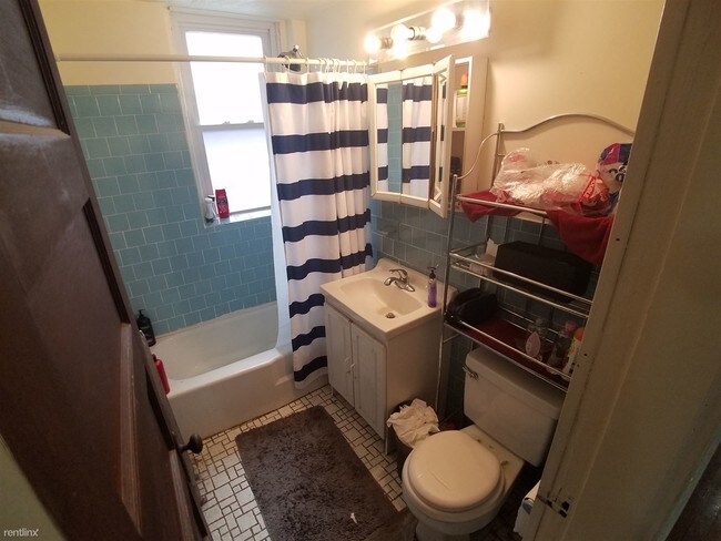 Building Photo - 5 br, 2 bath  - 180 Saint Paul St Apt 3A