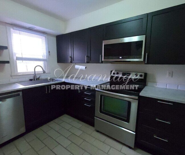 Building Photo - Breathtaking 2-bedroom, 2.5-bath home - Mi...