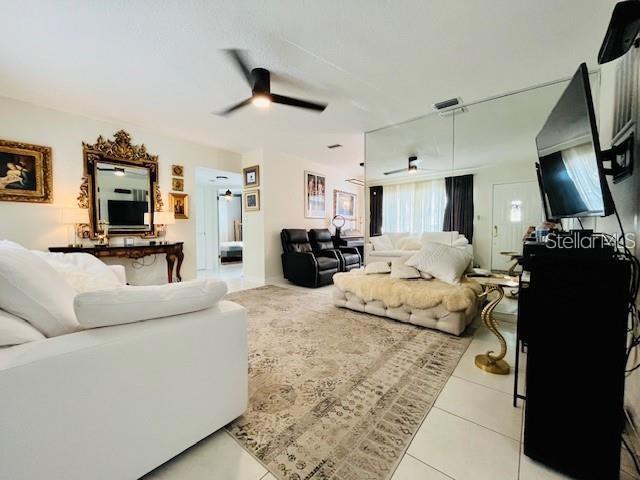 Foto del edificio - 10172 63rd Ave N