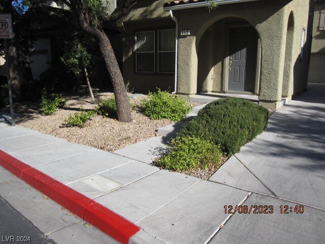 Foto del edificio - 640 Desert Passage St