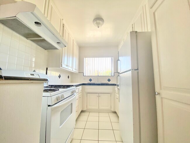 Foto del edificio - 1220 Cole Pl