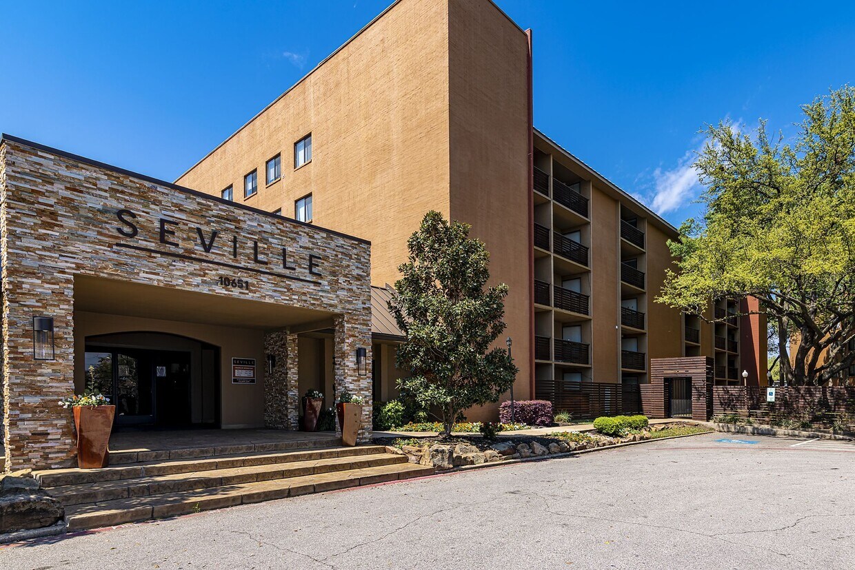 Seville Bellmar Apartments Dallas Tx Apartments Com
