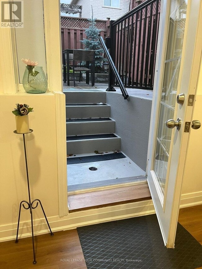 Photo du bâtiment - 49 Chiara Dr