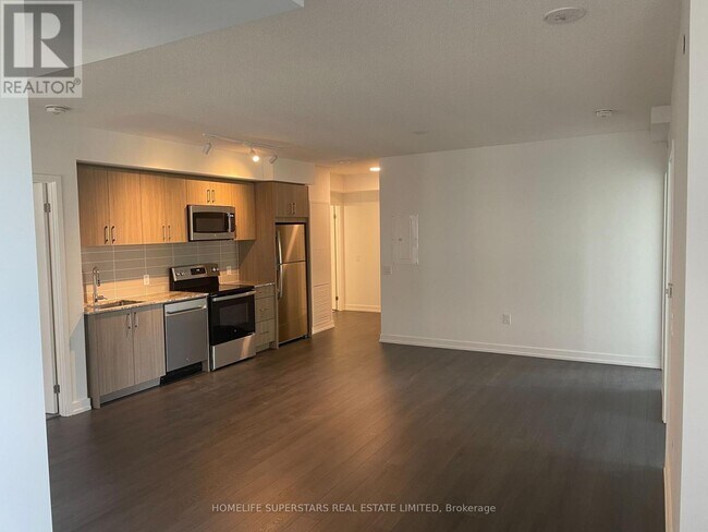 Building Photo - 4010 Eglinton Ave W