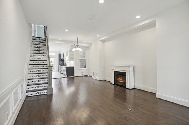 Foto del edificio - Available Now! // 3 Bedroom 2.5 Bathroom T...