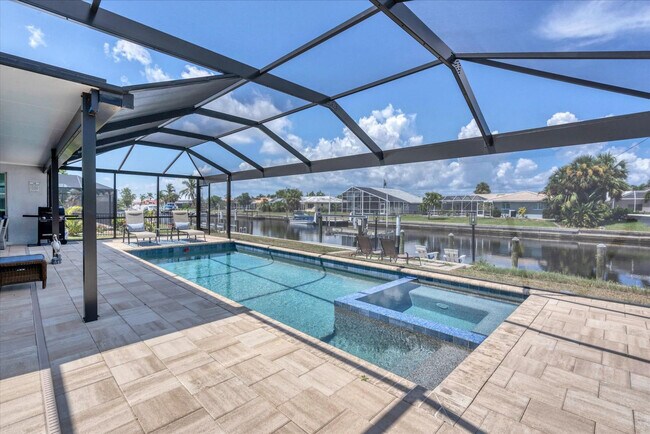 Foto del edificio - 280 Belvedere Ct