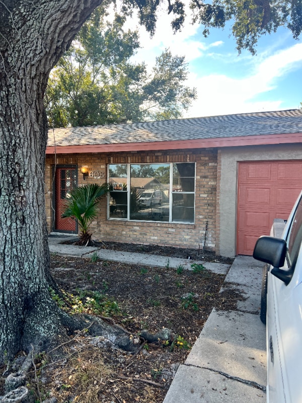 Photo - 608 60th Ave Dr W House