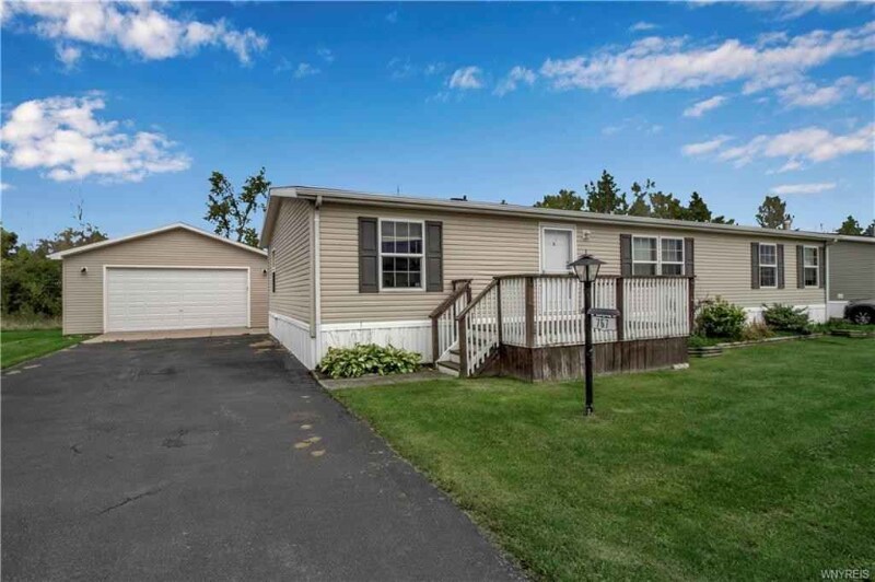 Primary Photo - 767 Willowbrook Dr