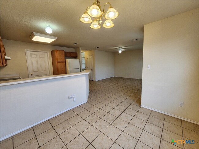Building Photo - 3014 Green Mountain Dr