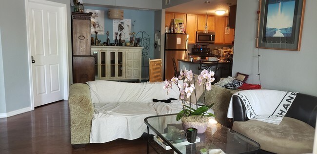 Foto del edificio - 2450 Windrow Dr
