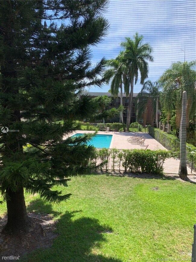 Building Photo - 2 br, 2 bath Condo - 7080 Nova Dr