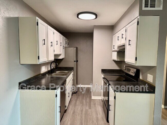 Foto del edificio - 16259 W 10th Ave